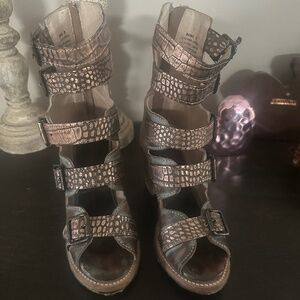 Freebird Blush Croco Multi Bonds